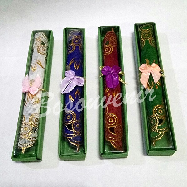 Souvenir tatakan gelas bok mika souvenir penikahan