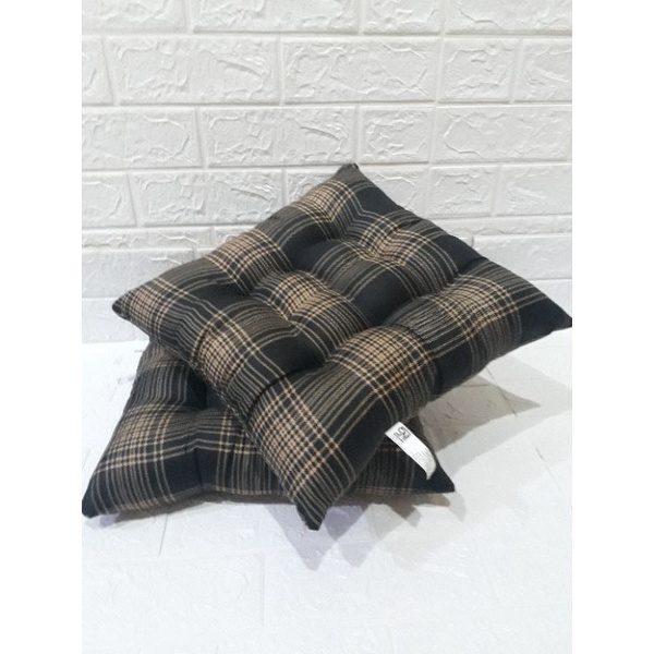 BANTAL ALAS DUDUK  KATUN PILLOW 35  &quot; Bahan katun