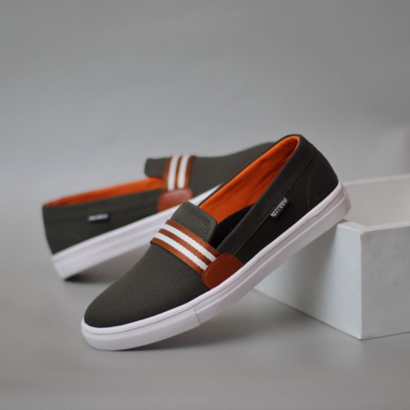 Xshoesbdg x Kante Sepatu Slip On Pria Casual Formal Slop Kanvas Santai Kerja Kuliah