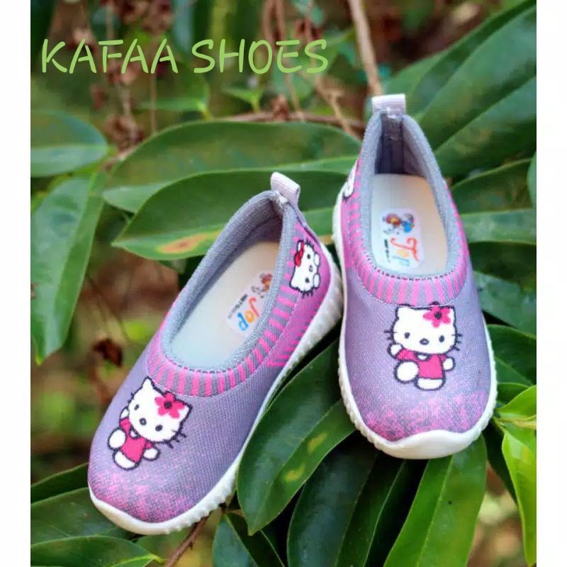 Sepatu Anak Perempuan Slip On Hello Kitty Umur 1 2 3 4 5 Tahun