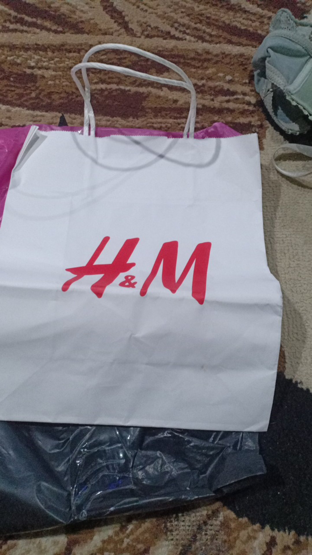 Request Produk H&m