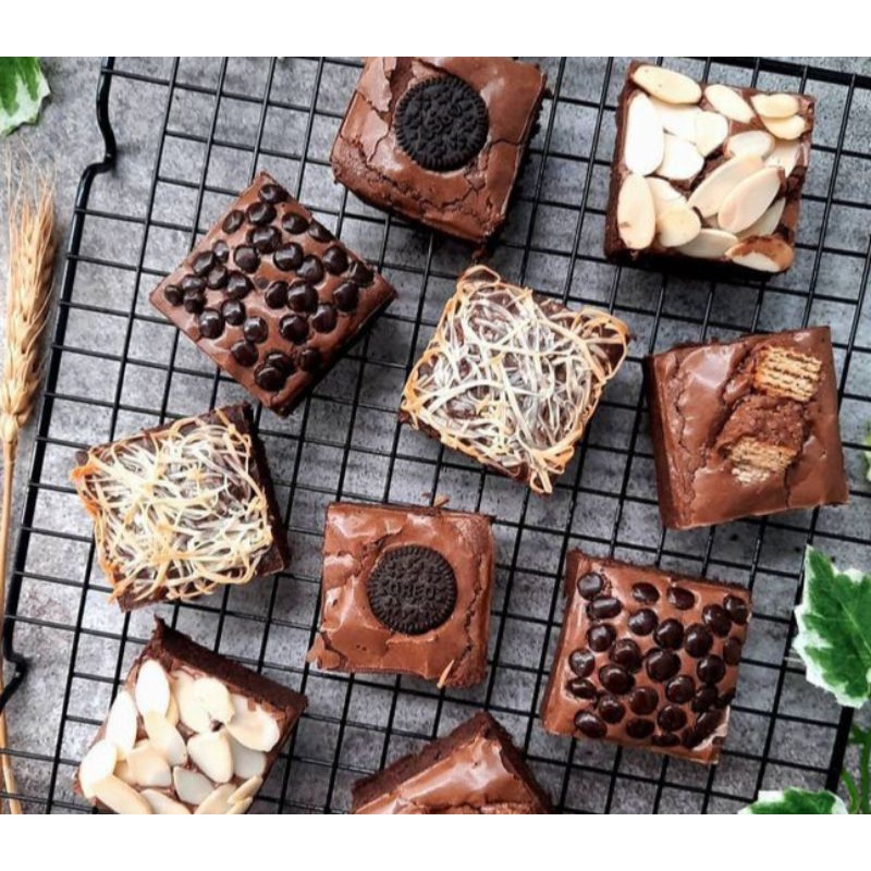 

BROWNIES PANGGANG (18 potong) UK 20x10