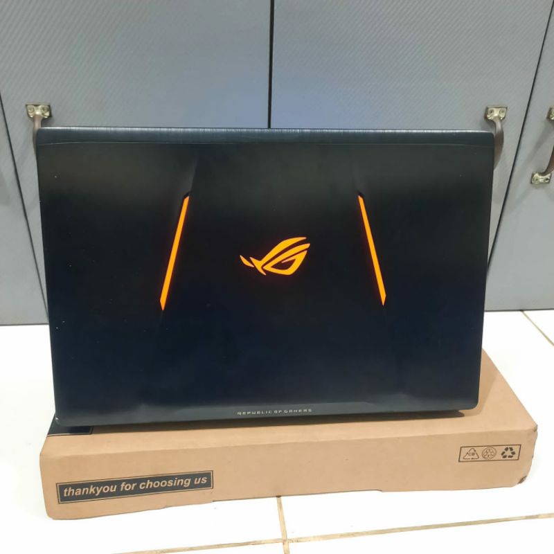 Laptop ASUS ROG STRIK GL553VD Cor i7-7700HQ Ram 8Gb/16 SSD 128GB + HDD 1TB  Nvdia GTX 1050 dedicated 4GB Keyboard backlight RGB Gaming Editing Mulus