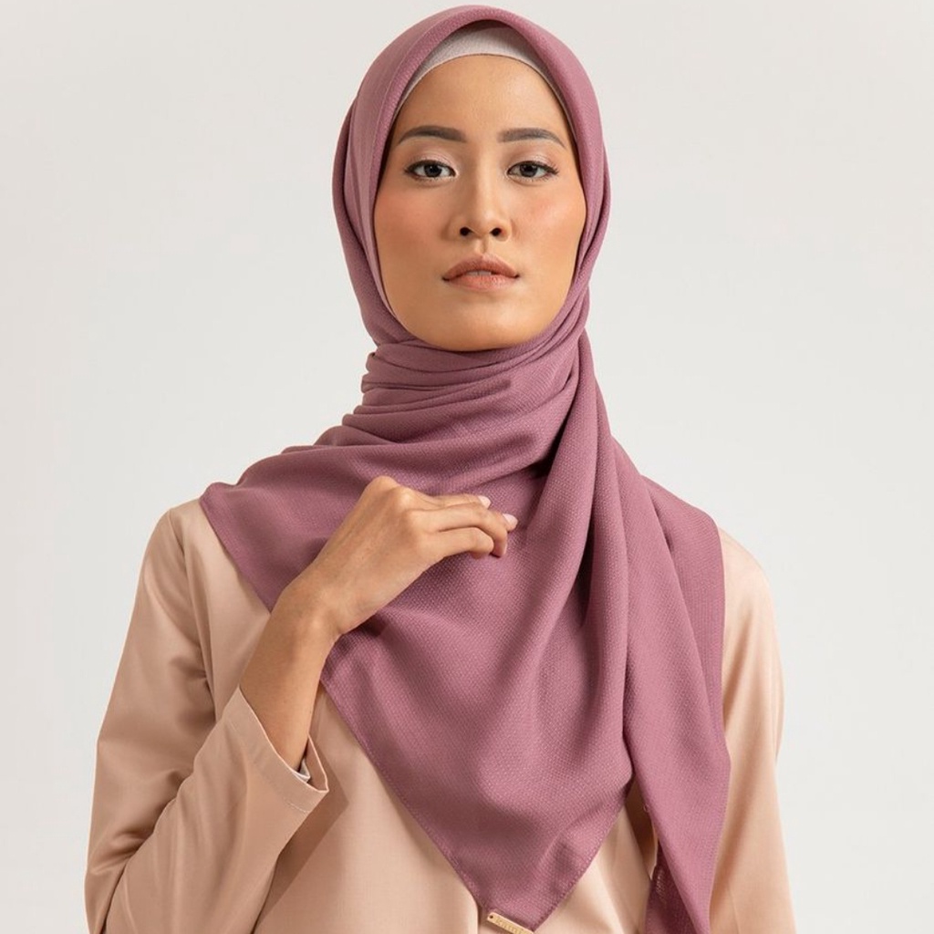 Preloved Kami Tropikasa Scarf Plain