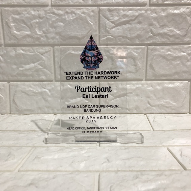 PLAKAT / TROPHY / MEDALI / PIAGAM Ekspress , Murah , Mantap