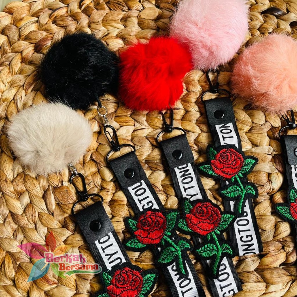 Cantolan Gantungan strap hiasan Tas Kunci Mobil Motor Aksesoris Motif Bulu pom pom Pompom Serbaguna BB6483
