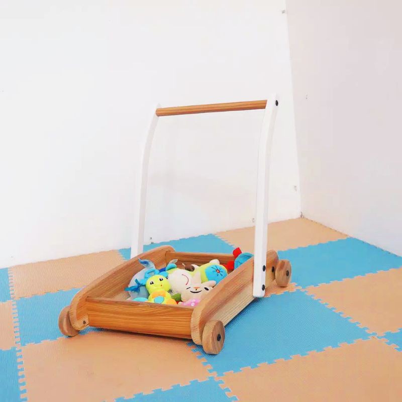 PROMO Kreta dorong buat belajar berjalan anak