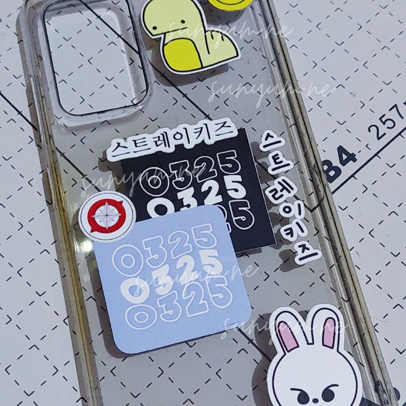 

Stray Kids sticker skzoo 0325 peaches