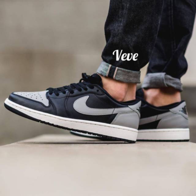 nike air jordan 1 shadow