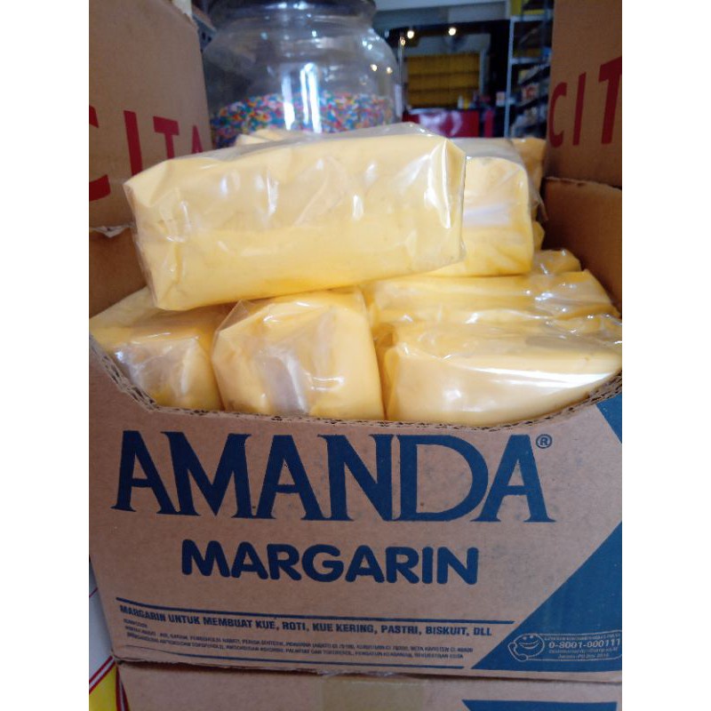 

Amanda margarine 15kg isi warna kuning