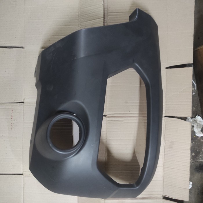 Bumper Hino 500 New #98