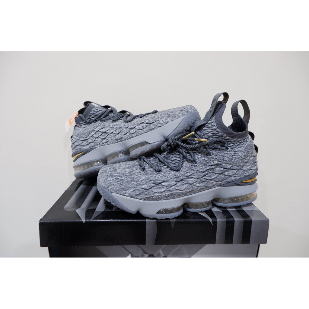 SEPATU BASKET NIKE LEBRON15 HIGH CITY EDITION