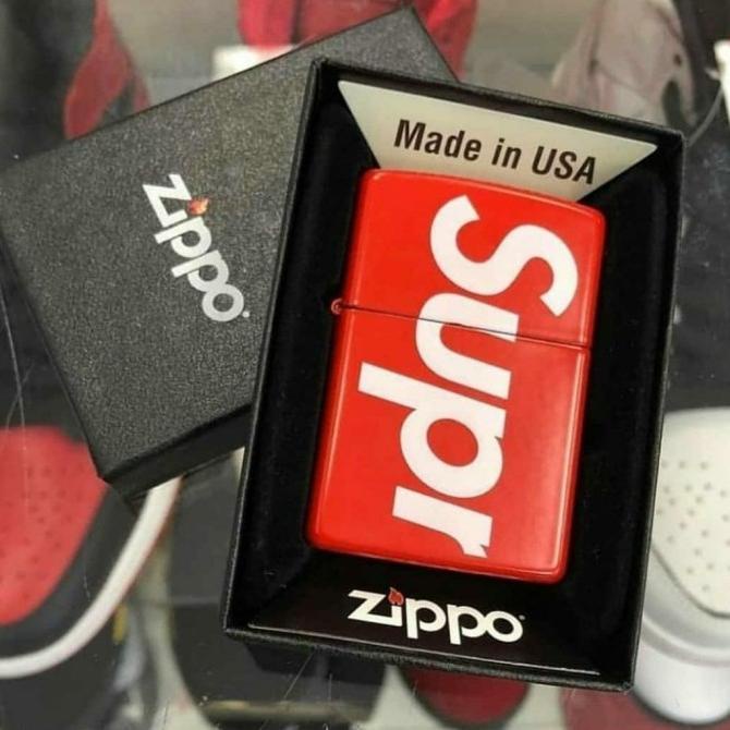 SUPREME ZIPPO LIGHTER RED