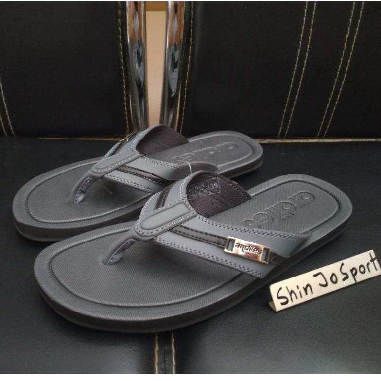 SANDAL PRIA ARDILES ORIGINAL SENDAL KULIT SINTETIS MODEL JEPIT EKRON HITAM MURAH DEWASA LEATHER LAKI