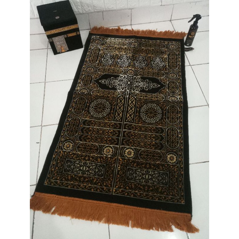 SAJADAH TURKI KISWAH KA'BAH PLATINUM