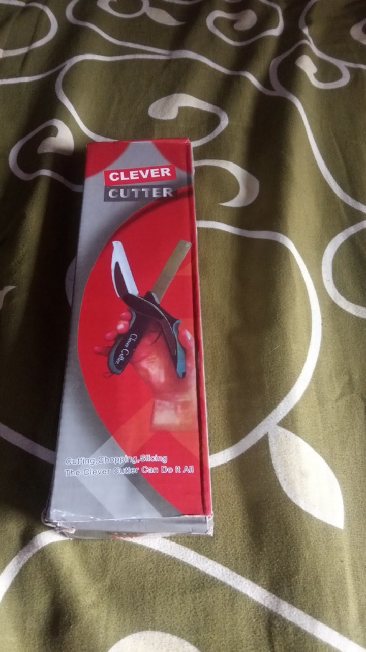 Pisau Gunting Talenan Multifungsi Food Chopper Alat Pemotong Unik Clever Cutter As Seen On Tv  M438