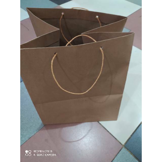 

Paper bag nasi kotak isi 12pcs/terlaris dan murah
