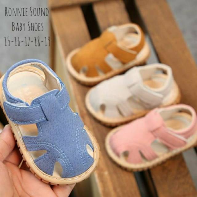 sepatu bayi bunyi/ sound baby shoes/ sepatu bayi cit cit import