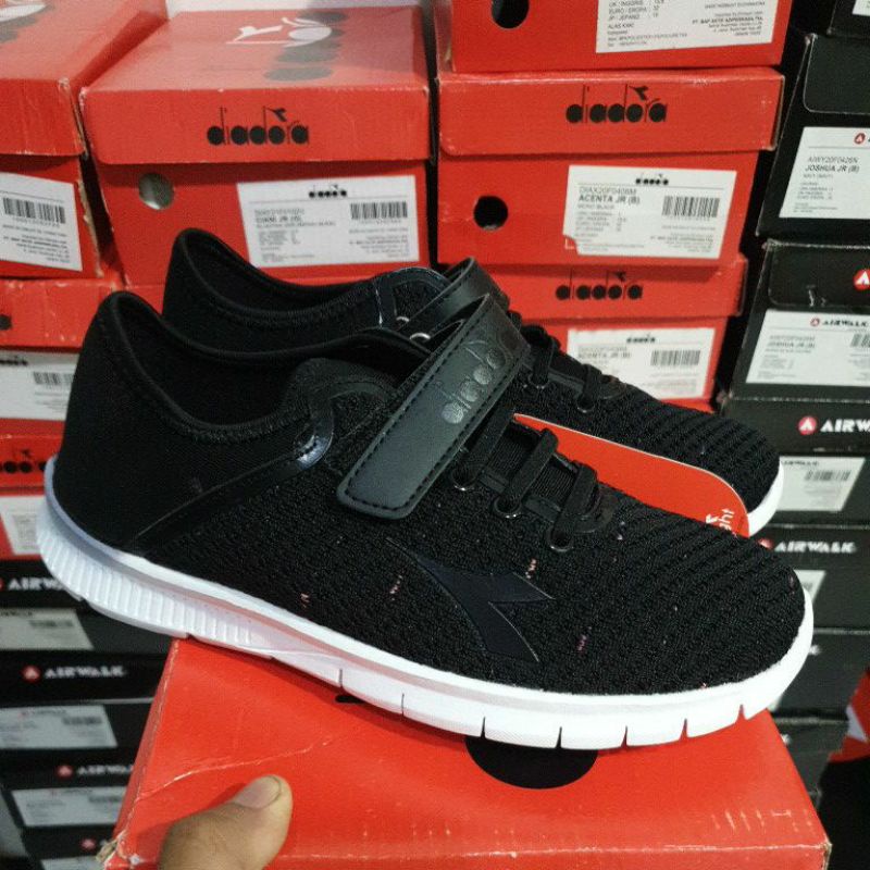 Sepatu Kasual Sekolah Anak Laki Laki DIADORA ALESSI JR ORIGINAL BIG SALE