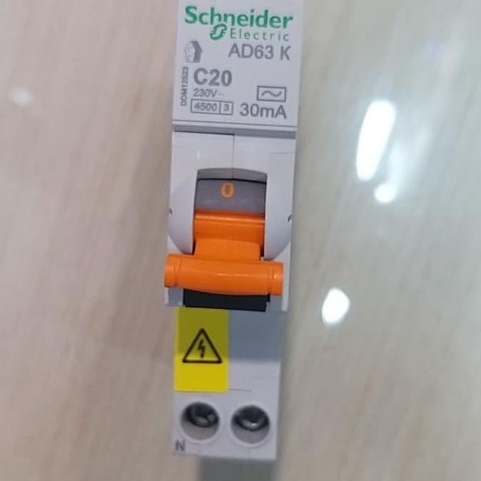 RCBO Slim 20A 30mA Schneider