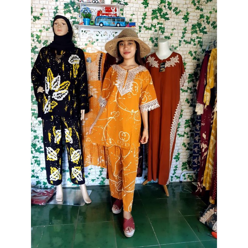 Gamis mosscrepe mix tile cantik terbaru