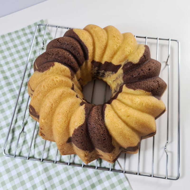 

Premium Marmer Cake / Bolu Marmer Wijsman 24 cm