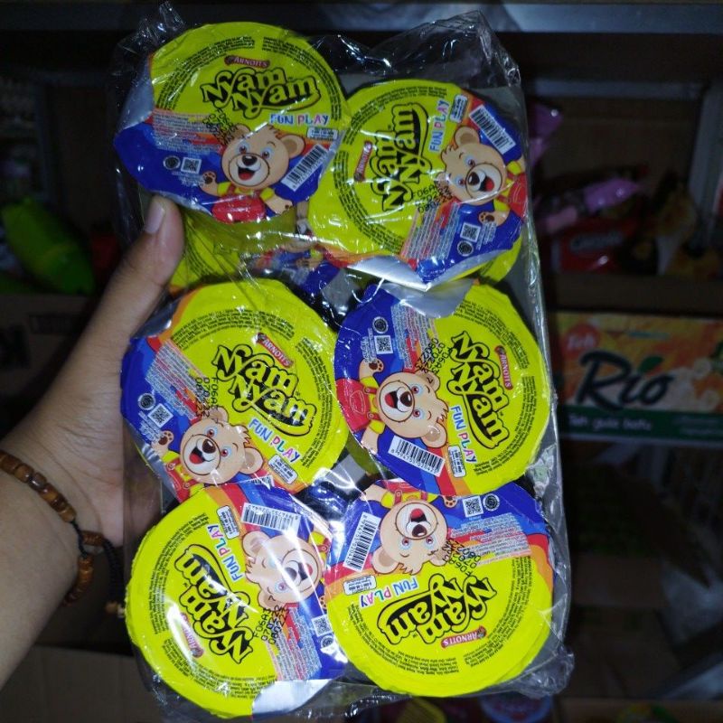 

NYAM NYAM Biskuit Jajan Eceran