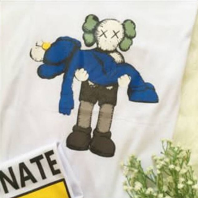 baju kaos wanita kaws / kaos kaws/ kaos uniqlo replica / kaws uniqlo