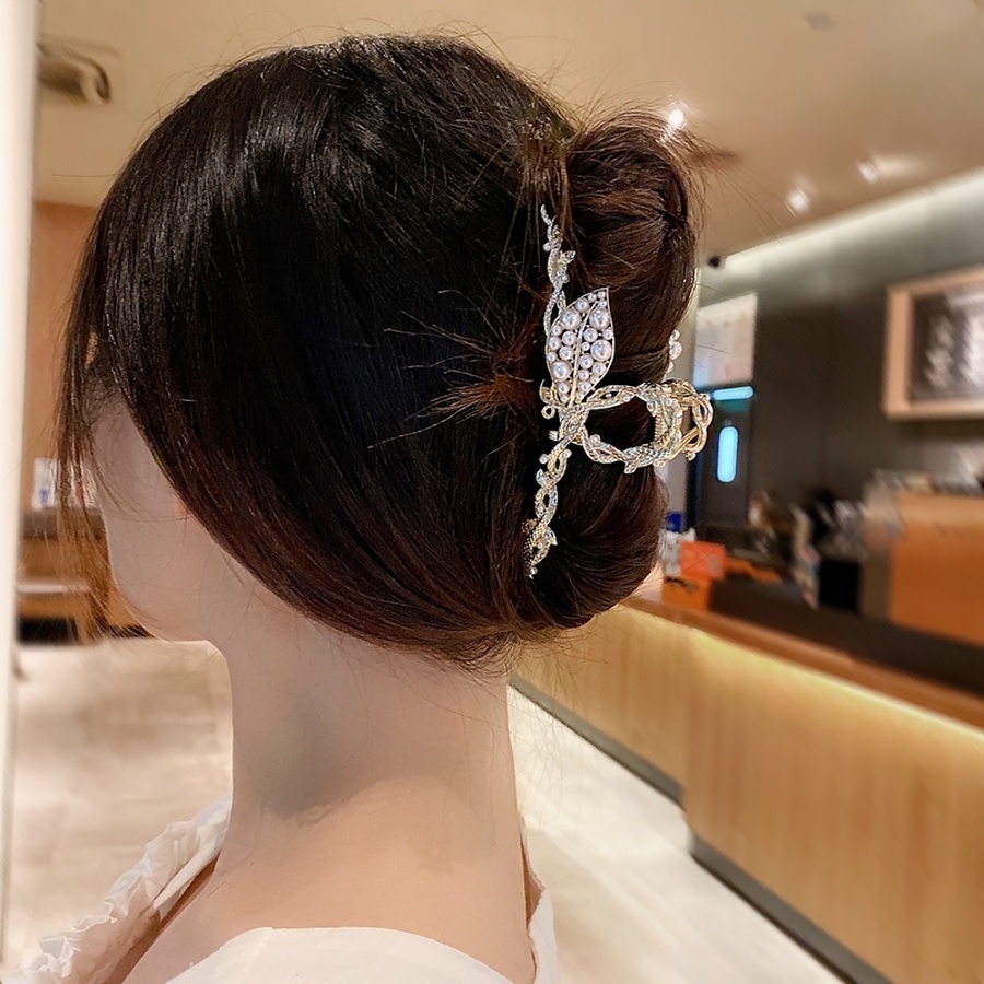 Jepit Rambut Ponytail Desain Bintang Laut Daun Tulip Aksen Mutiara Berlian Imitasi Gaya Korea Untuk Wanita