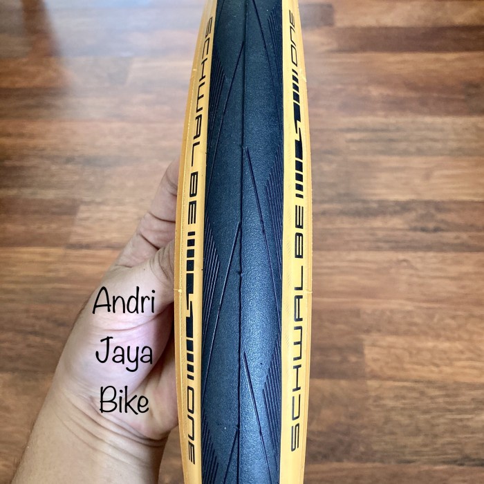 Ban Luar Schwalbe One 20 1 1/8 451 Tanwall BEST SELLER