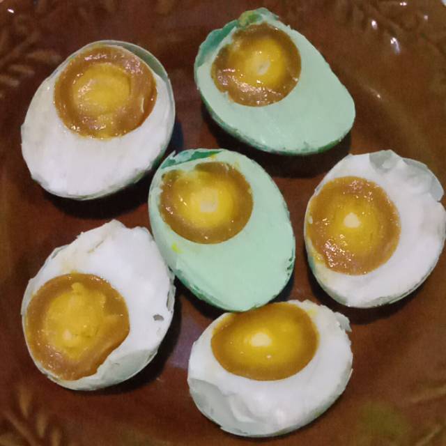 

Telur asin Masir original dan pandan