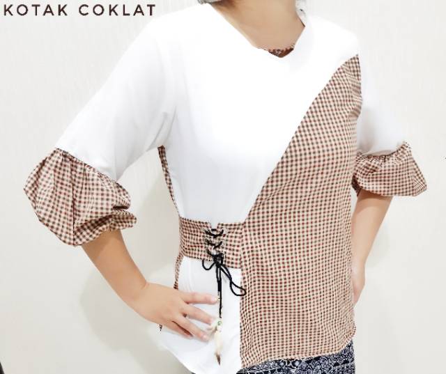 Baju Cewe Wanita Fashion Modis Murah Kekinian Modern Blus Kantor Kerja Atasan Kotak Salur Polos