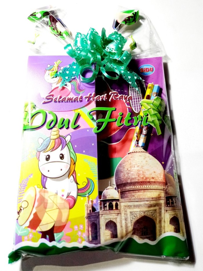 

Hadiah alat tulis sekolah lengkap dengan tema Idul Fitri
