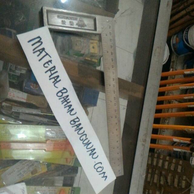 

Penggaris besi siku panjang 25 cm presisi