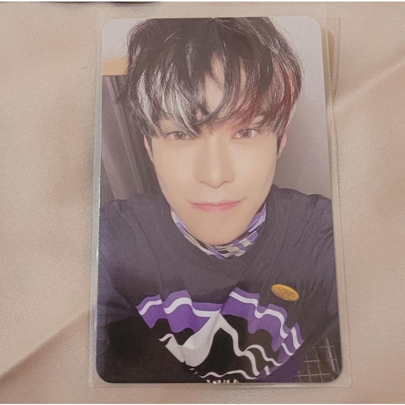 PC NCT DOYOUNG STICKY VERS BACA DESKRIPSI