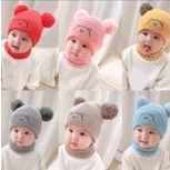 Kupluk pompom beruang cute