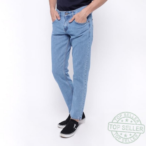 (Celana Murah) Edwin Celana Jeans Roma 01 Slim Fit Pria Panjang warna Biru Muda - Biru Muda, 28 |DXT