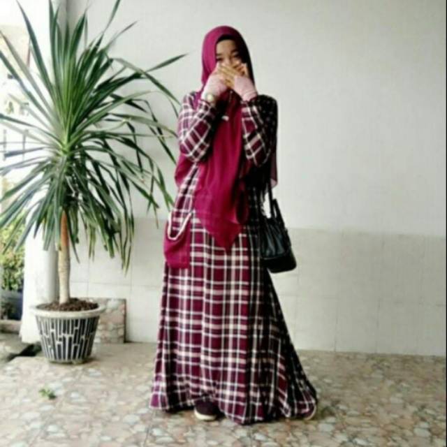 Preloved gamis hijab kayunie size M