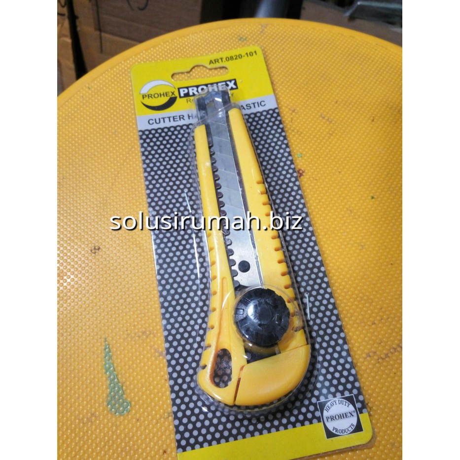 

PISAU CUTTER HANDLE PLASTIC PROHEX 18MM 0820-101