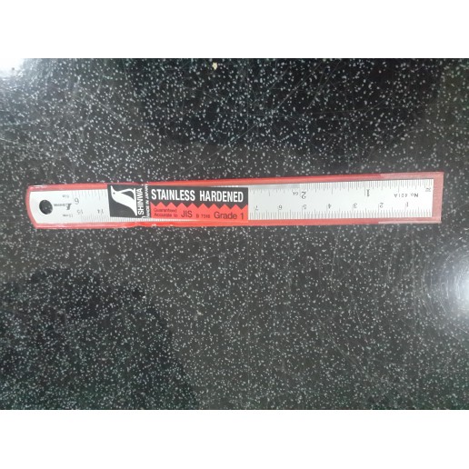 

Penggaris STAINLESS STEEL 15 Cm/ 6" SHINWA
