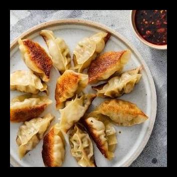 

TERBARUU!! gyoza atau kwotie ayam sayur bossdimsum isi 50 SALE