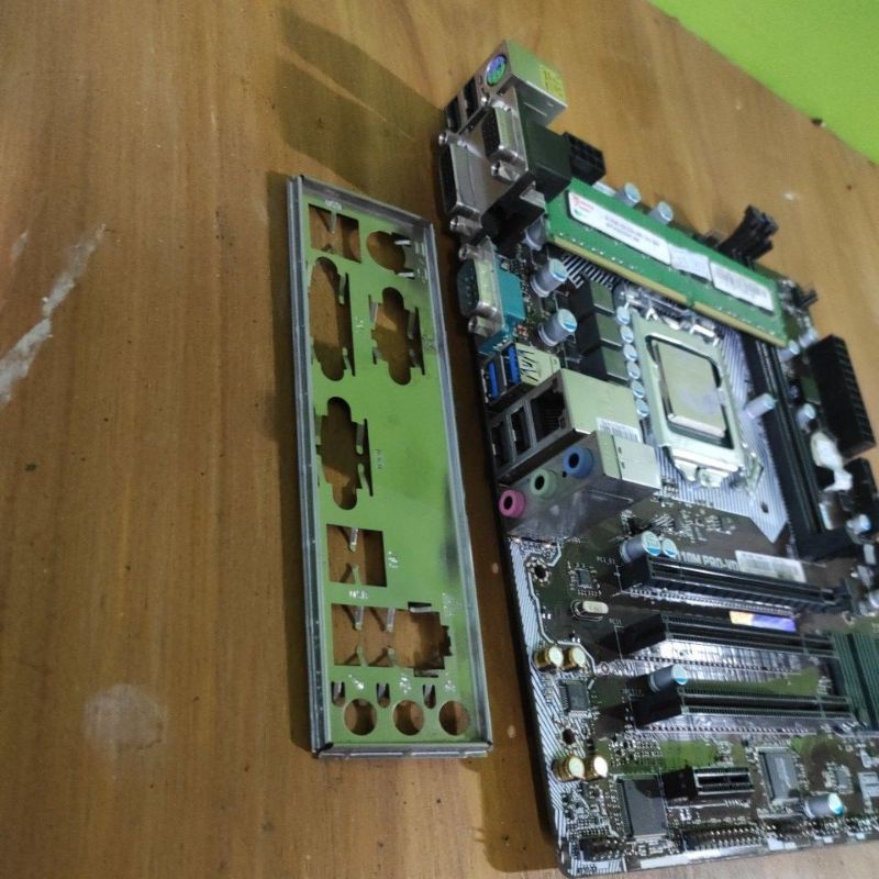 Paket motherboard H110 plus processor G4400T