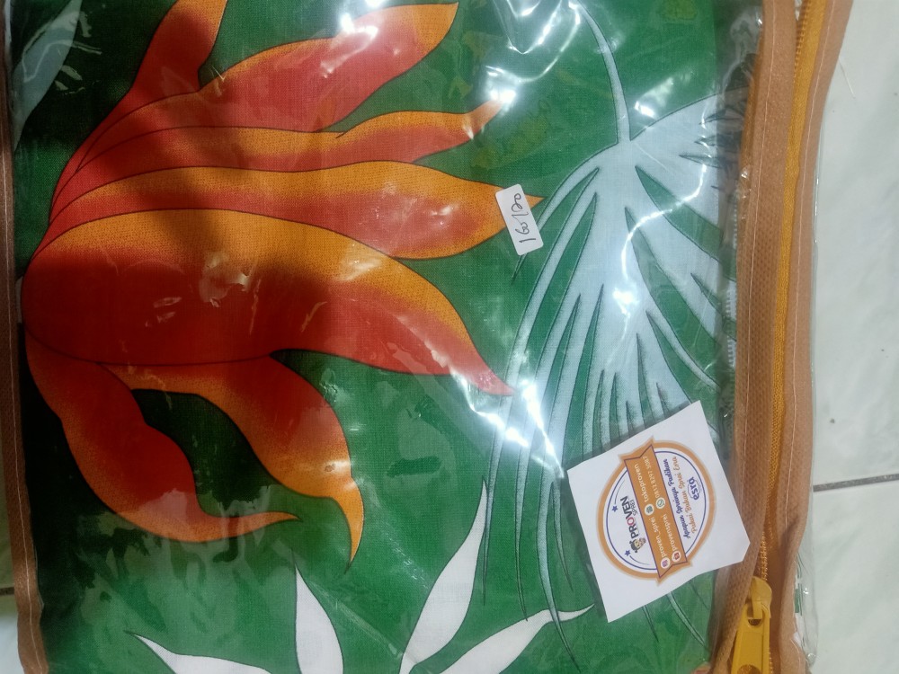 Sprei Katun Lokal Cvc Emma Montsera Hijau Kombinasi