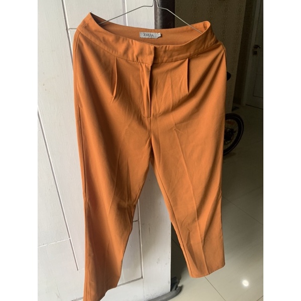 (preloved) celana kantor zalia