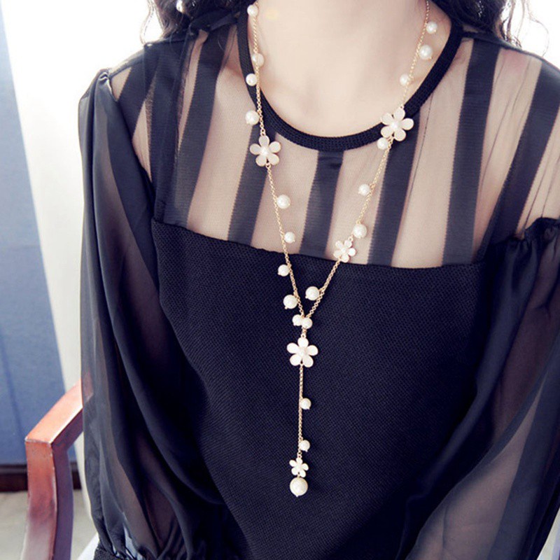 【Hot sale】 Elegant Flower Faux Pearls Sweater Chain Long Pendant Necklace