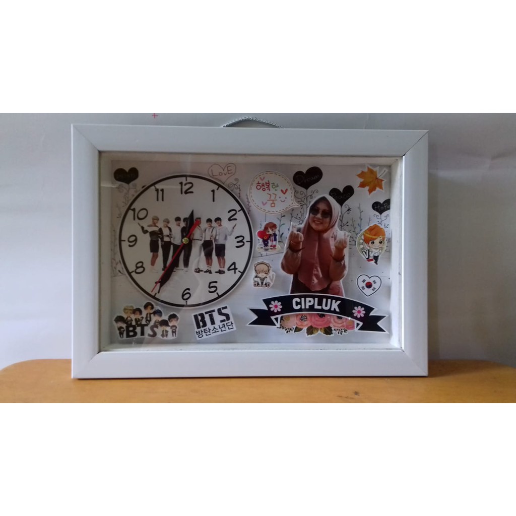 POP UP FRAME DENGAN JAM