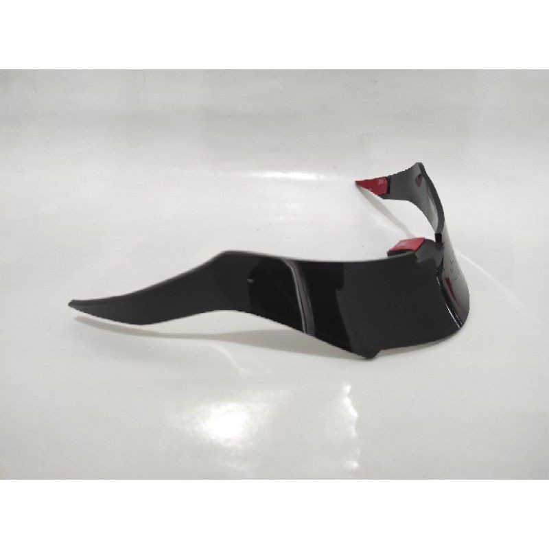 spoiler helm  menggunakan lem 3m