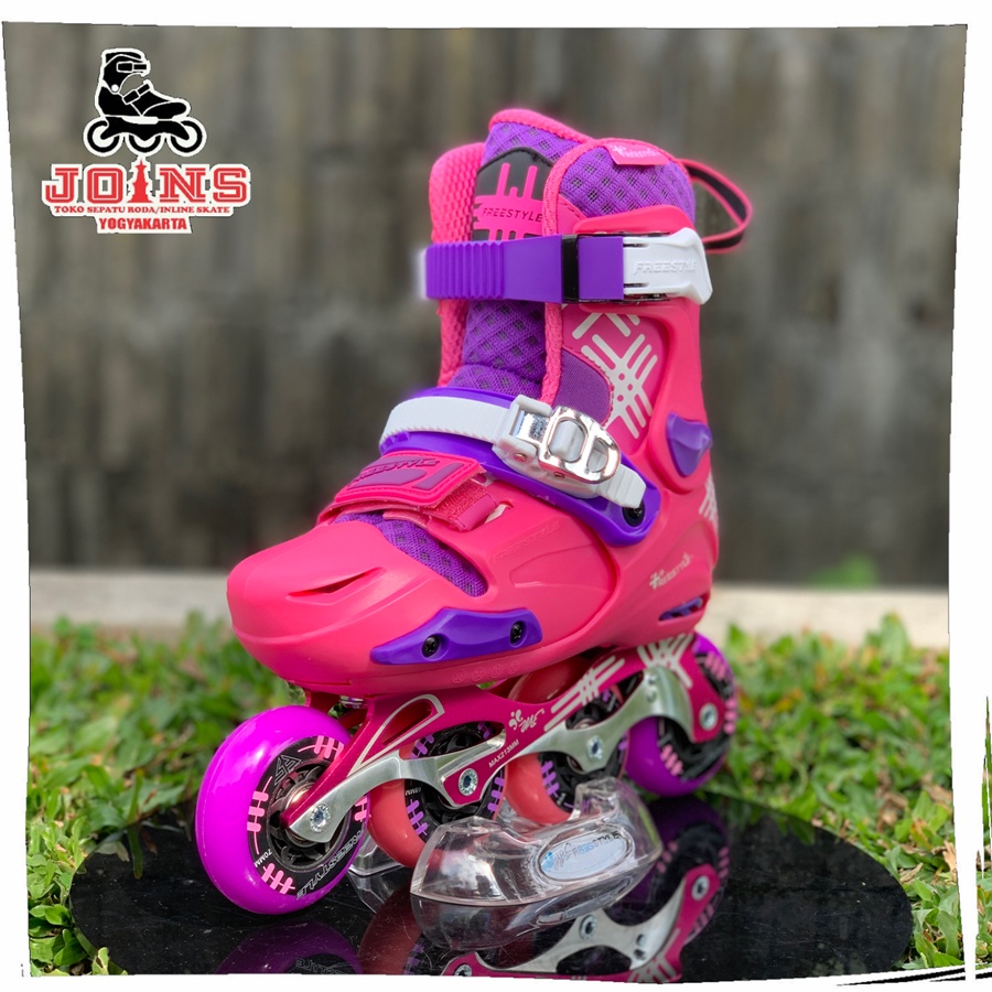 Sepatu Roda Anak inline Skate Anak Freestyle Z1 Pink