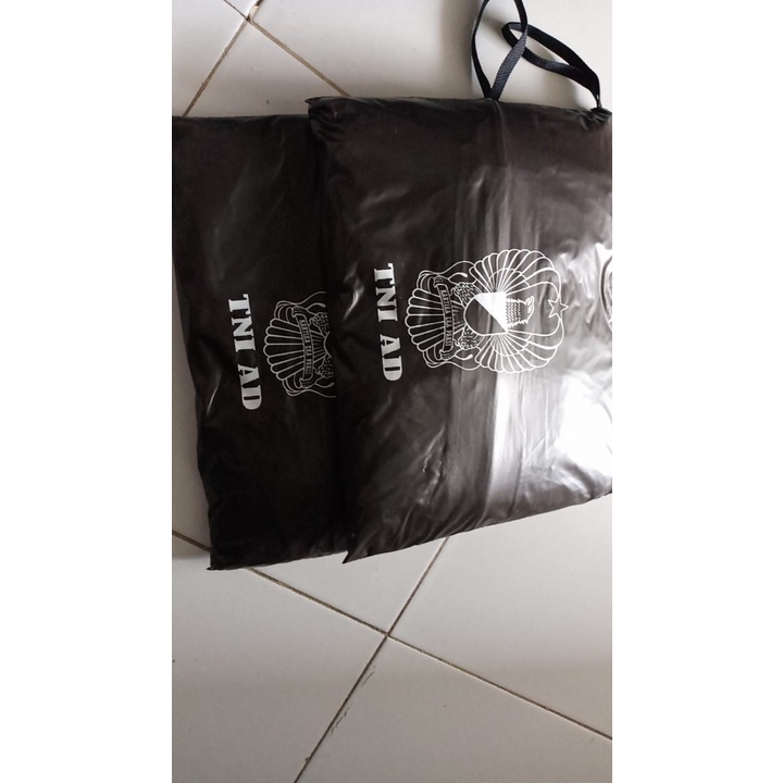 Baju Olahraga Lari Sauna Reebok