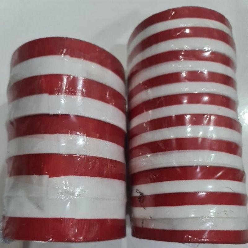 

Pita kain merah putih